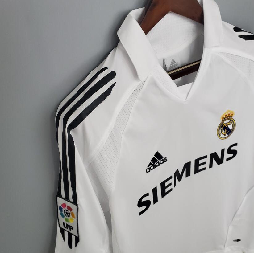 CAMISETA RETRO REAL M ADRID PRIMERA EQUIPACIÓN 05/06 - Imagen 4