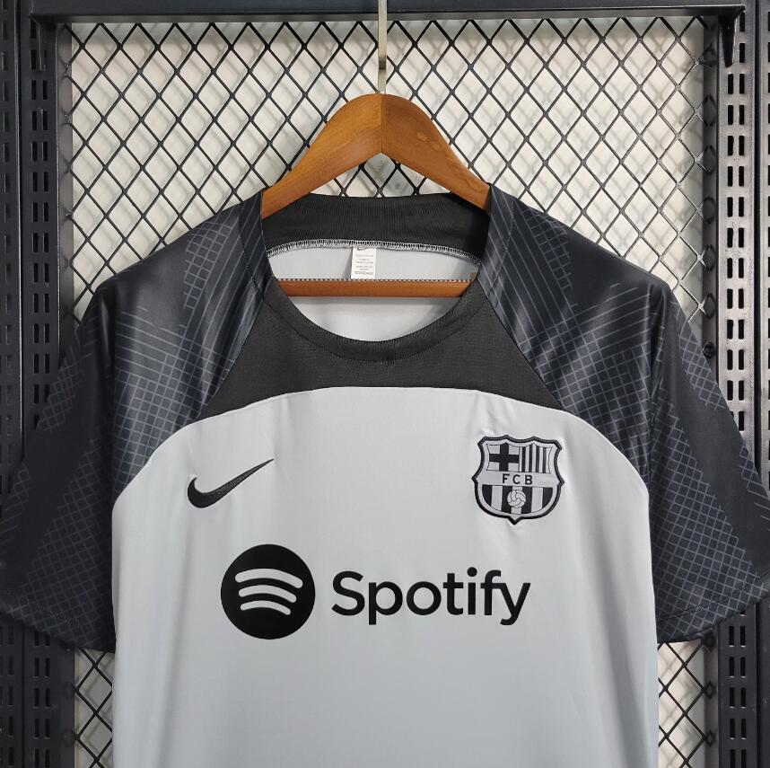 CAMISETA B-ARCELONA PRE-MATCH GRIS 23/24 - Imagen 4